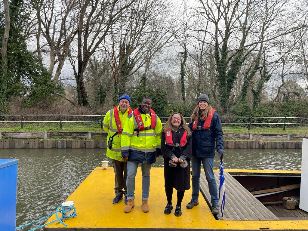 Great to join <a href="/CRTsoutheast/">Canal & River Trust London & SE</a> team today for a boat trip on the River Lee. 

They do brilliant work with the local children &amp; community &amp; more planned for the future. 

Even more reason for water companies to stop dumping sewage into #RiverLee