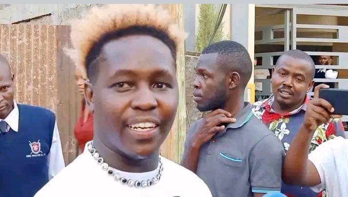 Goddie_Ke's tweet photo. There's a video of Dj Fatxo addressing journalists today Masaa Dci were going at his place &amp; leaving. He casually quips "Mafans Nawapenda, Tutashinda" https://t.co/ycrUTU0hqG