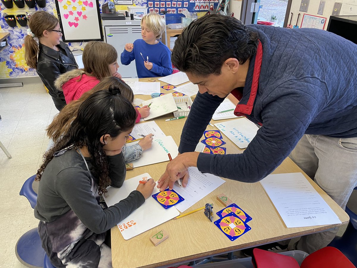hveroom11's tweet photo. Noodling over numbers and patterns today in Math Stations. Thanks to our parent volunteers for making it happen! https://t.co/gEpupYqvOU