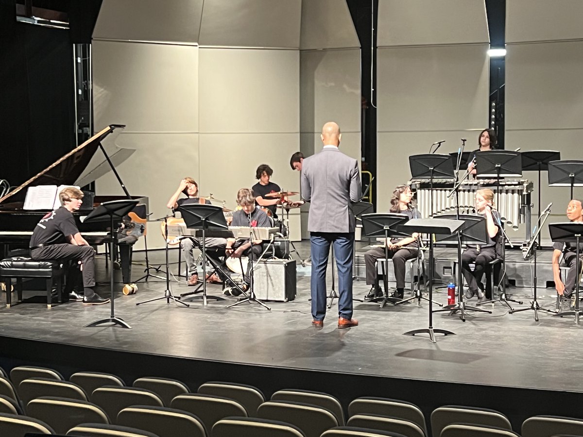 Panther_Proud's tweet photo. Yesterday at the Blinn College Jazz Festival, Jazz Ensemble received a First Division rating. Solo awards went to Nina Frey-Brinker (flute) and Max Oppinger (piano). Congrats Panthers! #EveryKidEveryDay #CatsInAction @PaulaHisd @CMtzHTX @denisewatts75 @HISDSupe @HoustonISD https://t.co/RJqc886WnZ