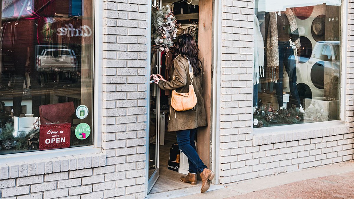 Did you know that Stettler is fast becoming a top boutique shopping stop in central Alberta?  Beat those late winter blues and experience some retail therapy in the Heartland.  Make your next day trip shopping excursion, Destination Stettler. You won’t be disappointed!