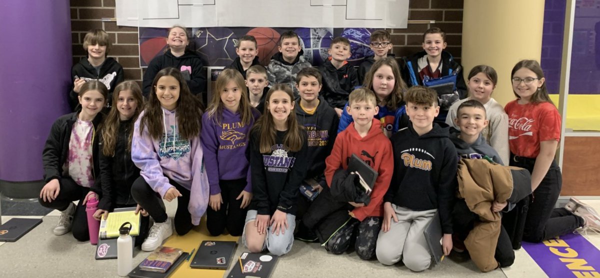 🏆🏀IT'S CHAMPIONSHIP GAME TIME!  All Cheer for the final TWO teams who have advanced to Round 3 of our Reading Tournament: 5B &amp; 6B! 
🏀Introducing 5th Grade CHAMPS! TEAM 5B: Piliyh/ Betta/ George 🏀Shoot for Success HP Students! #PlumProud #plumlearns #read 🏀🏆