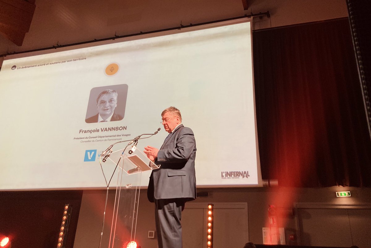 linfernaltrail's tweet photo. 🟠 #IT2023 Un événement 100 % @LaVieEnVosges. Premiers acteurs de l’événement par leur accueil, merci aux collectivités pour la confiance sans cesse renouvelée. Accueil de @fvannson, Président du Conseil départemental des #Vosges. https://t.co/JsocRlWGNM
