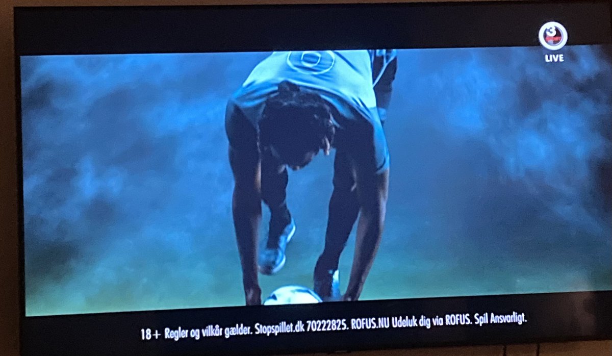 Hvornår mon han tager frisparket? #sldk #obaab