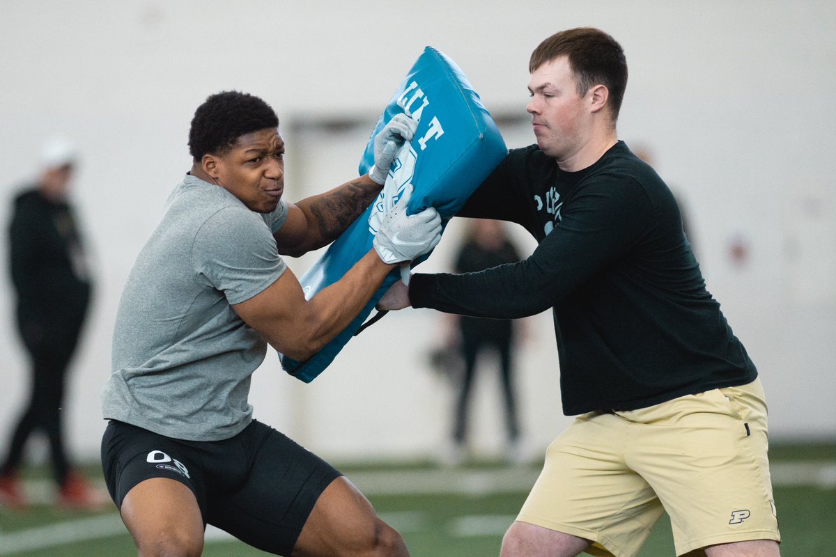 BoilerFootball's tweet photo. Pro Day Pics 📸 https://t.co/IuyaE52Y3v