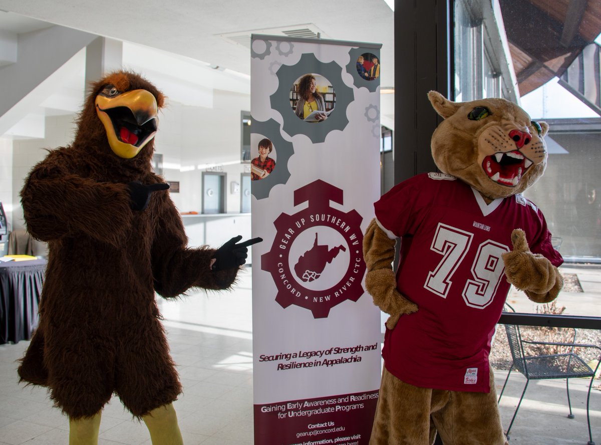 We are <a href="/GEARUPSWV/">GEARUPSWV</a> at @CampusBeautiful partnering with <a href="/newriverctc/">New River CTC</a> working to help southern WV students in 5 counties graduate from high school and continue into college. #firsttweet #GEARUPworks #SWV #WyomingCounty #SummersCounty #MercerCounty #RaleighCounty #MonroeCounty
