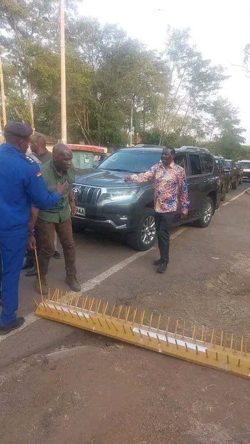 Ruto ata ufunge barabara zote the will of the people must be respected. Fungia Raila Odinga barabara lakini usijaribu kumgusa.
Ruto Must Go.