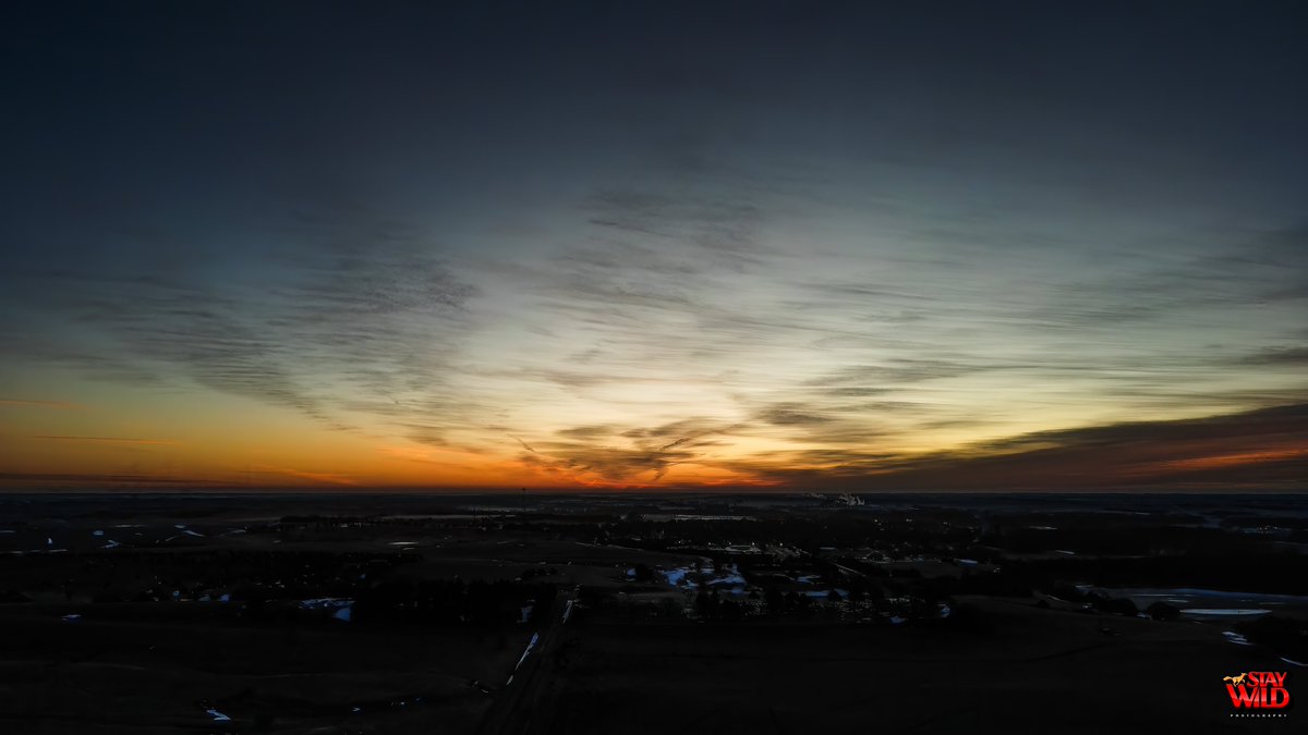 JosueORivas's tweet photo. What a beautiful morning in Ravenna, Nebraska! π
Watching the sunrise from above is my favorite way to start the day. π
#ravennanebraska #sunriseview #nebraskasky #nebraskasunrise #earlyrisersunrise #townview #nebraskaview #morningmotivation #nebraskamorning #nebraskalove #beautifulview #nebraskasun #sunrisephotography #nebraskaphotography #sunriselovers #dji #djΔ±mini3pro #dronephotography #onlyinnebraska