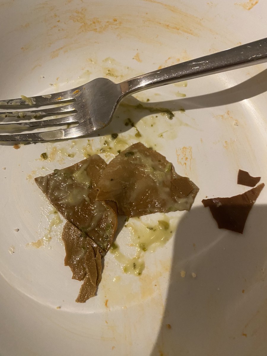 Seanwest1999's tweet photo. @Tesco Hi, just found this in my vegetarian Pesto Pasta ready meal????

Any thoughts? https://t.co/JQSrFGvOc1