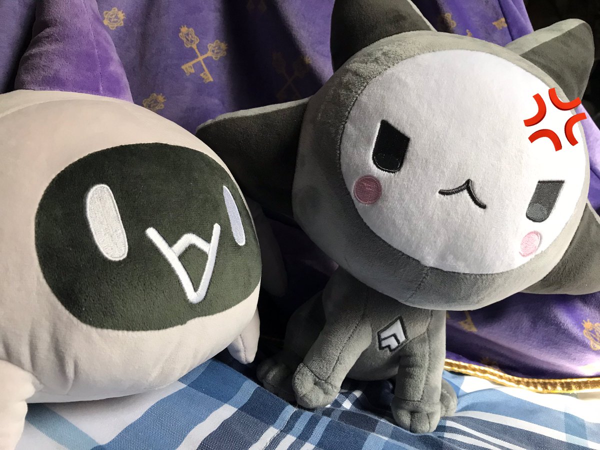 ShikiAzurein's tweet photo. Smol Dya has arrived and chatblin was eager to annoy🥹 @dyarikku  #rikkugaki #chatblin https://t.co/b85AimJKin
