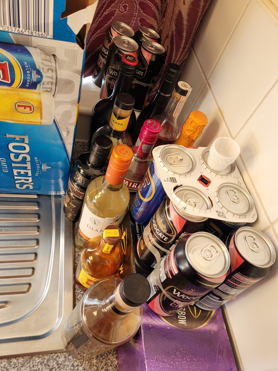 sarahhammo_80's tweet photo. How's your weekend looking? Mine is like an 80s weekend with the girls @48hourparty #80sWeekender #GirlsWeekend #Carnage https://t.co/6rYBRSCM82