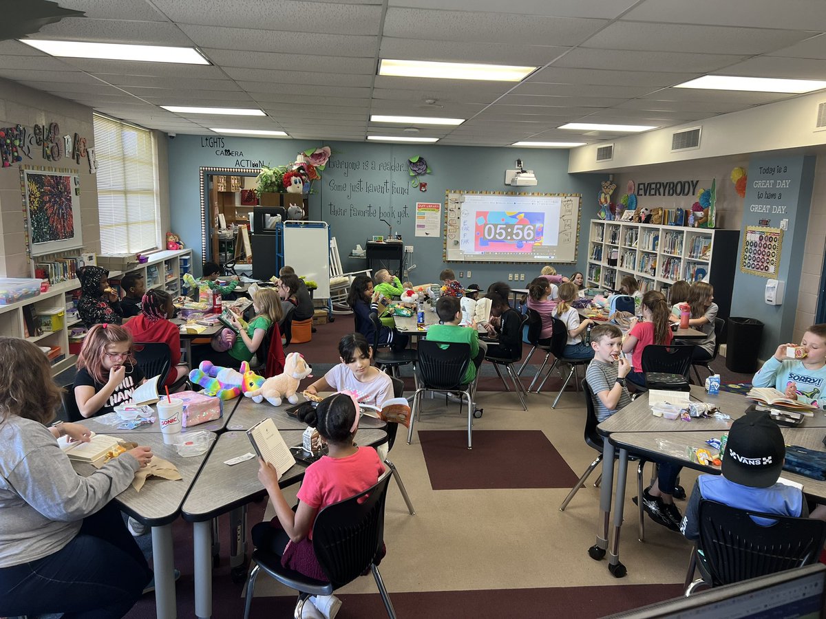 Stacie Farr tweet media