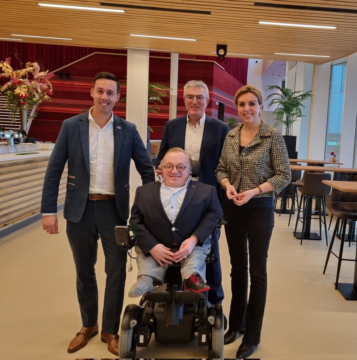 Robert de Wit tweet media