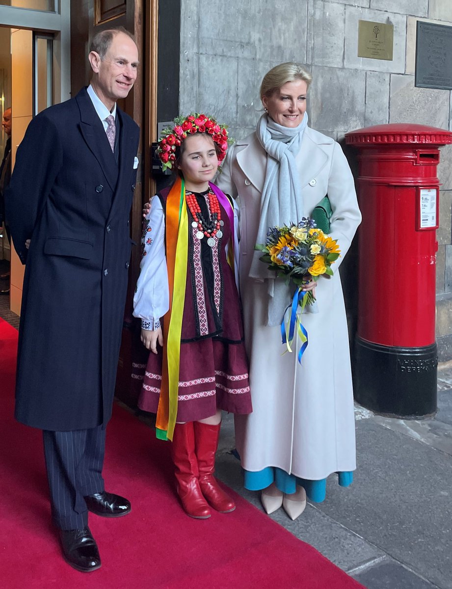 Their Royal Highnesses, The Duke and Duchess of Edinburgh today attended a reception at the City Chambers to recognise and celebrate the city of Edinburgh’s work in supporting Ukrainians 🇺🇦 

Find out more here: edinburgh.gov.uk/news/article/1…
