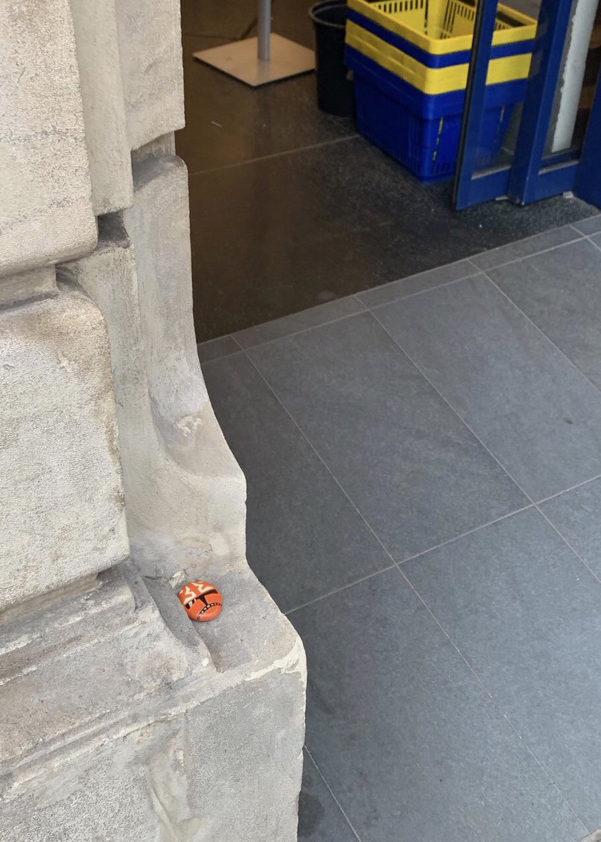 Another day, another rock drop. This time we stopped by our favorite Parisian comic store, <a href="/AlbumComics/">@AlbumComics</a>, and left the Ahsoka Trooper. Can’t wait to see if someone lets us know they found it 🧡🤍🧡 

#StarWars #CloneWars #Ahsoka <a href="/HerUniverse/">Her Universe</a> <a href="/deebradleybaker/">Dee Bradley Baker</a>