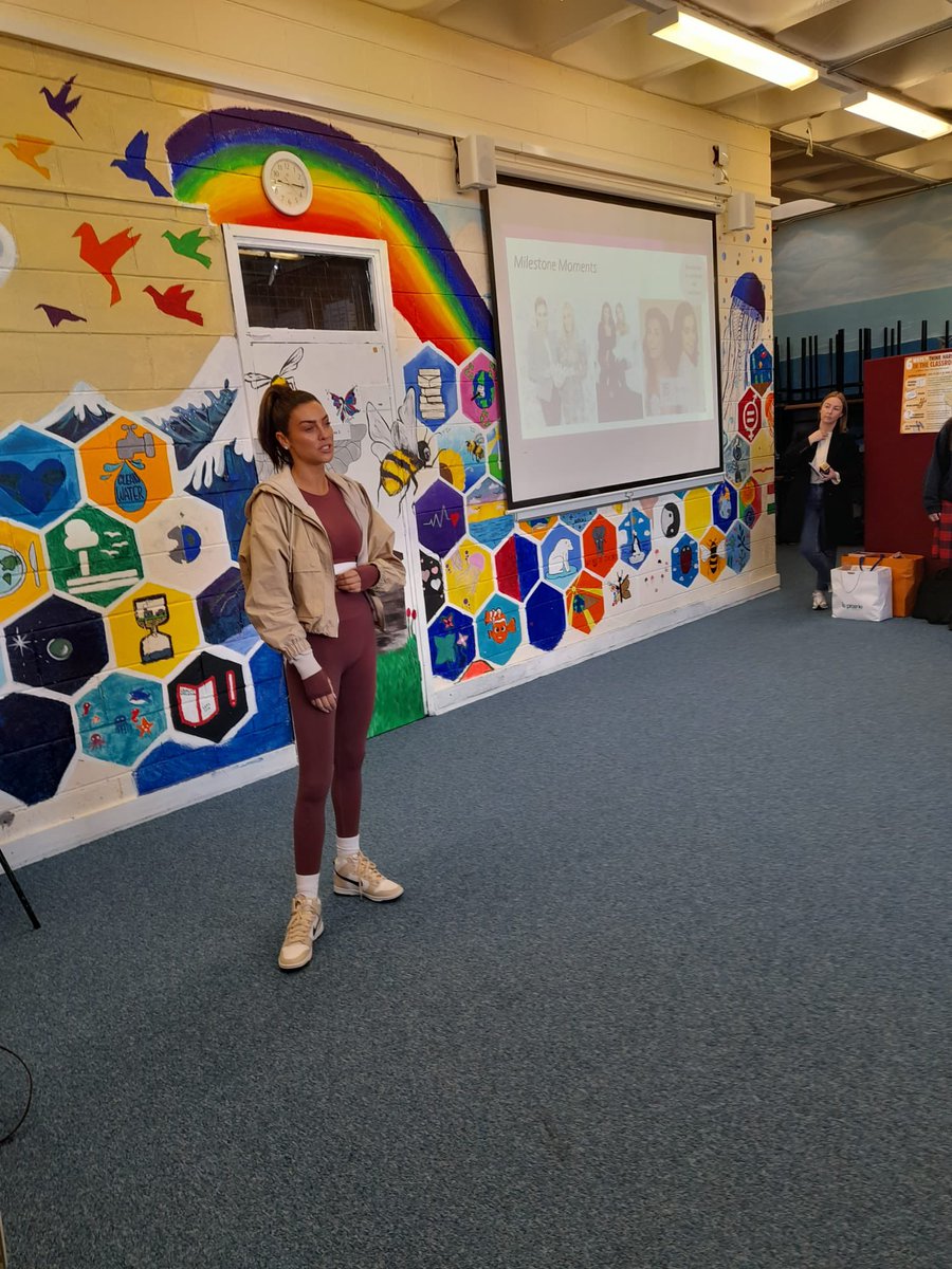 Skerries_CC's tweet photo. Thank you so much to Suzanne Jackson for coming to visit #SCC today! Suzanne gave our 5th years a very inspirational talk today about her own journey and experiences on Dancing With Stars! Best of luck to @SoSueMe_ie and Michael this week! #votesuzanneandmichael @DDLETBColleges https://t.co/WzQJgEc80R