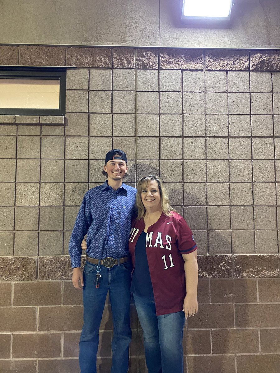 Jersey day, gave my jersey to Mrs.Moon!! <a href="/PerryBaseball07/">Perry Baseball</a>