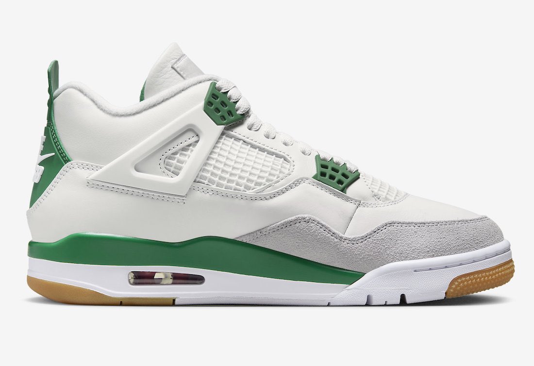 SnkrsStock's tweet photo. Nike sb x air Jordan 4 
Will load on the app soon

Size 4-15 (no size 14 Again!) https://t.co/cVu4cZ6wve