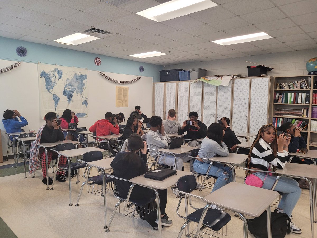 Aishia Daffin, Ed.D. (@daffin_edtech) on Twitter photo It's always a pleasure to visit <a href="/ThisIsMrsJonez/">Samantha Jones</a> and her students! Today we pulled out the Google Expeditions kit to give students a different perspective of the Transatlantic slave trade. It's always a pleasure to visit <a href="/ThisIsMrsJonez/">Samantha Jones</a> and her students! Today we pulled out the Google Expeditions kit to give students a different perspective of the Transatlantic slave trade.