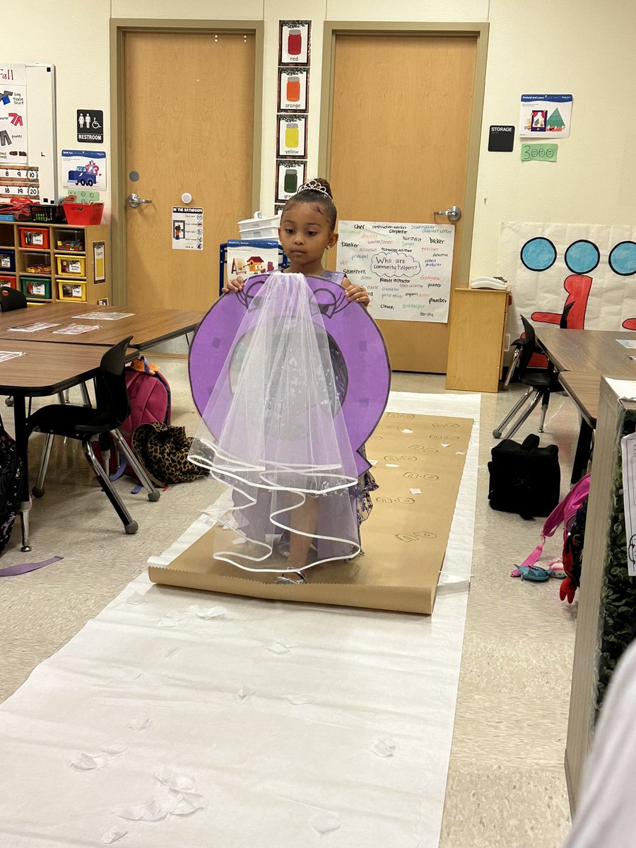 ClearElementary's tweet photo. Who’s ready for a wedding?!? Honored to attend the vow exchange of Q and U. #togetherforever @JLuftop @ComalCurriculum @DrChapmanCISD @KristaMoffatt #AllIn https://t.co/WhRrSEfGio