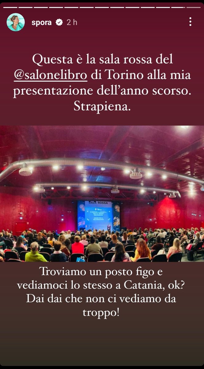 Simy63957584's tweet photo. Ora sappiamo che lei RIEMPIE LE SALE DI PRESENTAZIONE DEL SUO BESTSELLER
Usciamo una libreria galline! #sp0ra https://t.co/dRHER2k3sa