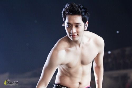 HotTea793's tweet photo. I Vote #Chansung from #2PM for #TOP100KPOPMAKNAES. And yes, I need to make my contribution to the naked Chansung pictures on my tl 😂 https://t.co/Ko822obHoM