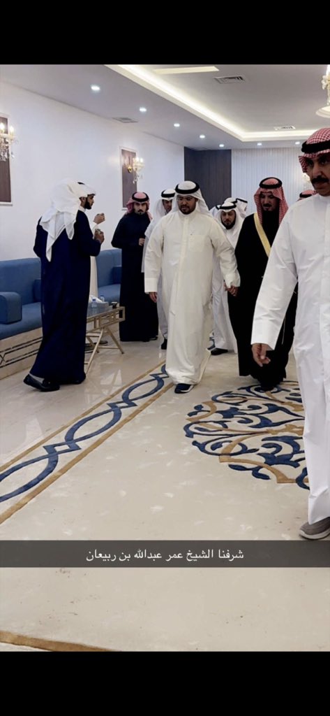 تشرفت هذه الليله بزيارة الشيخ عمر بن عبدالله بن ربيعان ومرافقيه واسعدنا جدا خبر انتهاء دية #عبدالرحمن_الحمادي
#عتق_رقبة_عبدالرحمن_الحمادي_العتيبي