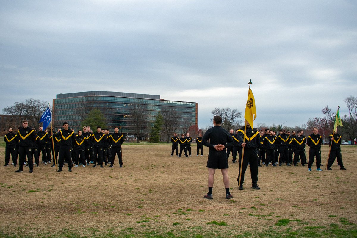 UMDArmyROTC's tweet photo. Terps love Friday PT!
#BeAllYouCanBe #FitnessFriday #TerpStrong #DecideToLead #LeadershipExcellence #ArmyROTC #ROTC #FearTheTurtle #UMD https://t.co/svSNOfNn6T