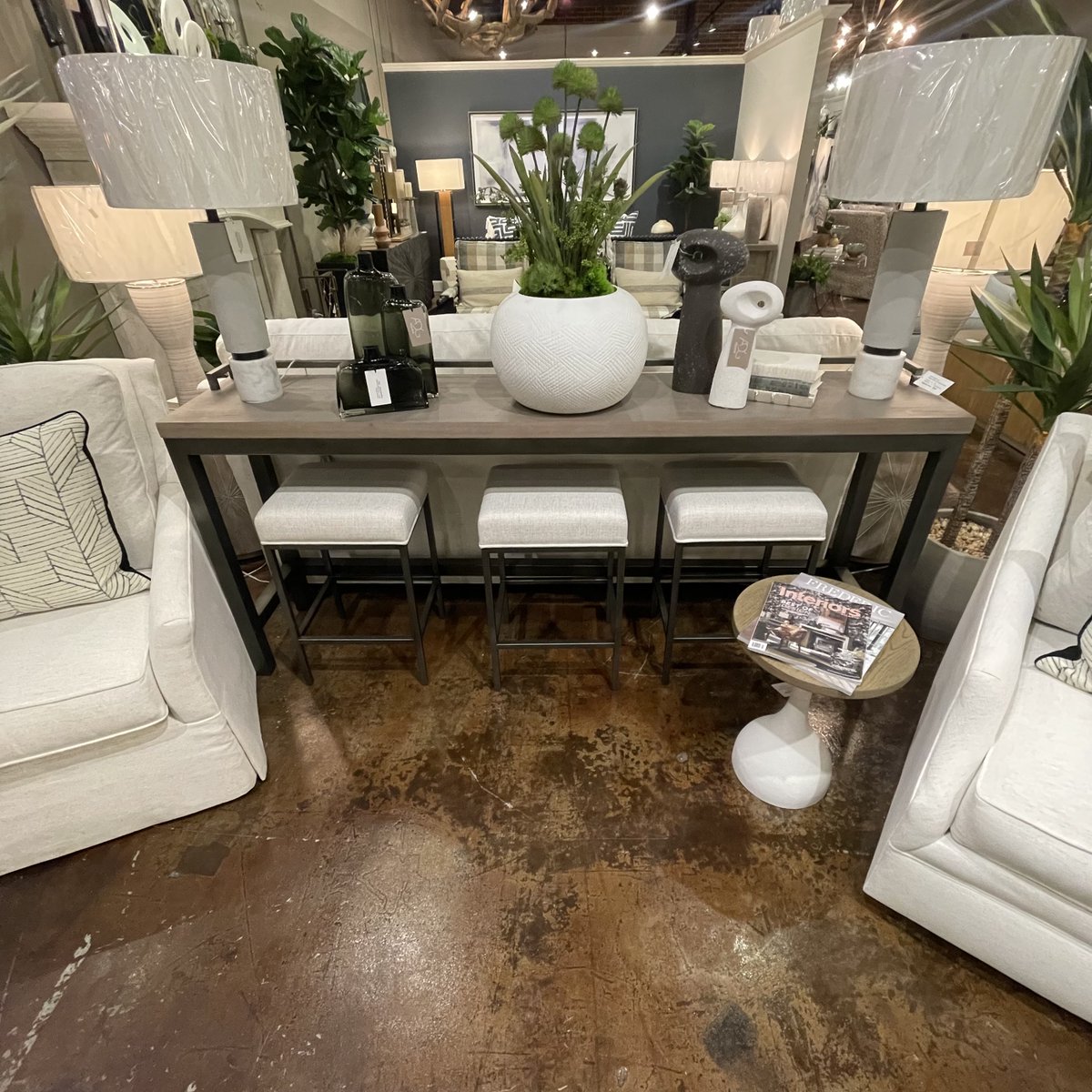 ATLDesignGroup's tweet image. Friday Favorites from the ADG Home Showroom! Don't forget, we're Atlanta's Destination for Accessories! Come shop with us!
. 
. 
. 
#atldesigner #atldesigngroup #showroom #home #decor #designers #design #atl #interiors #interiordesign #homefurnishings #refreshyourhome #style
