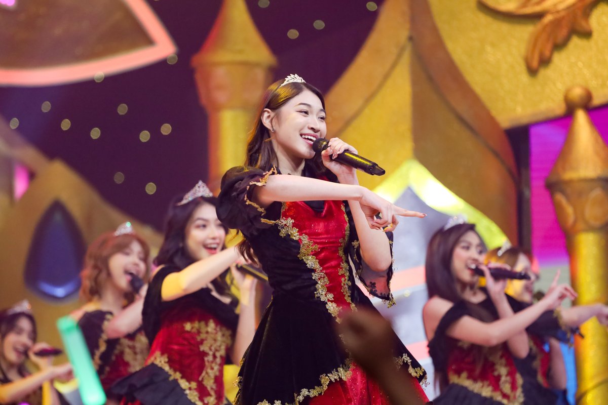 aspret48's tweet photo. Shani @N_ShaniJKT48 HUT ANTV 30th https://t.co/o4BMhoy7CX