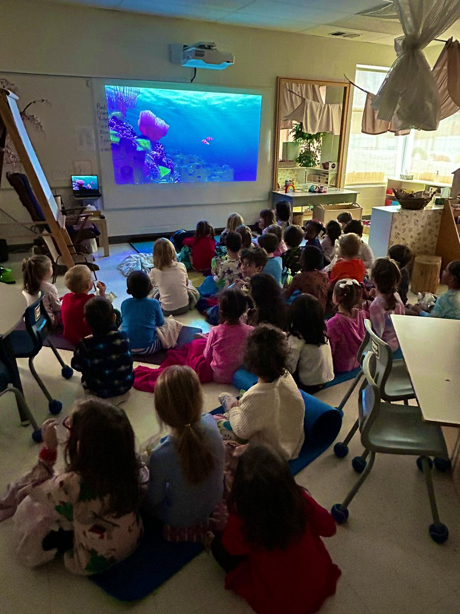 Johanna Burton tweet media