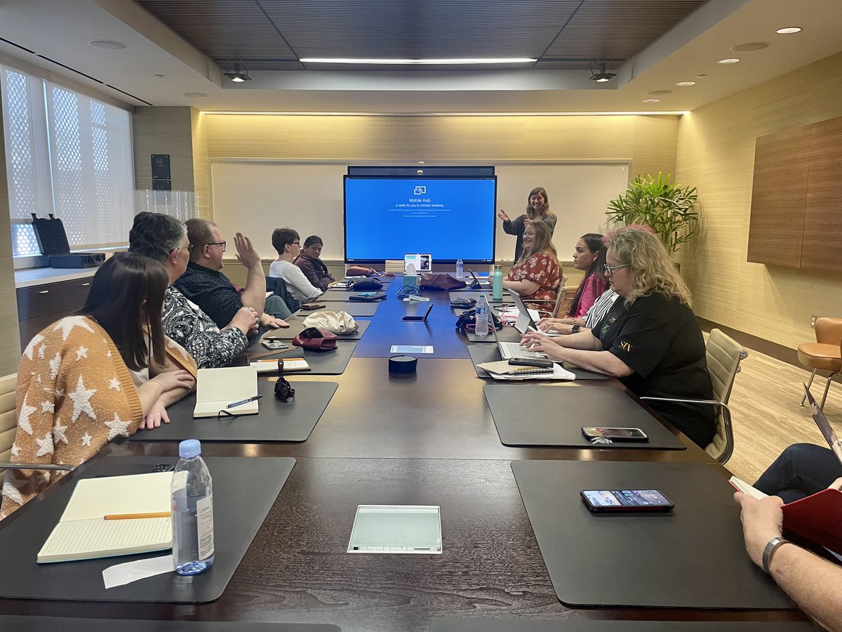 Southern Travelers Explore (@stravelersexp) on Twitter photo Now we’re learning about CVB and Blogger partnerships from Anna of <a href="/StuckOntheGo/">Stuck On the Go</a>!
#STEIrving Now we’re learning about CVB and Blogger partnerships from Anna of <a href="/StuckOntheGo/">Stuck On the Go</a>!
#STEIrving