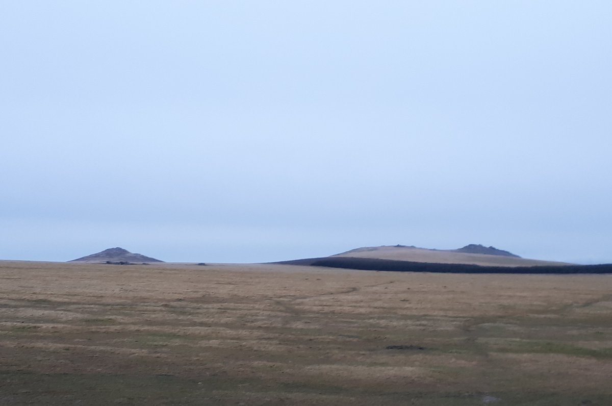 DavidstowInfo's tweet image. Evenin' @Netweather &amp;amp; @metoffice,

I've just got back from my habitual bike ride across #Davidstow Moor &amp;amp; I'm happy to report that I returned bone dry. There wasn't even any mist around Brown Willy.

So how to explain these rain radar images from the start &amp;amp; middle of my ride?