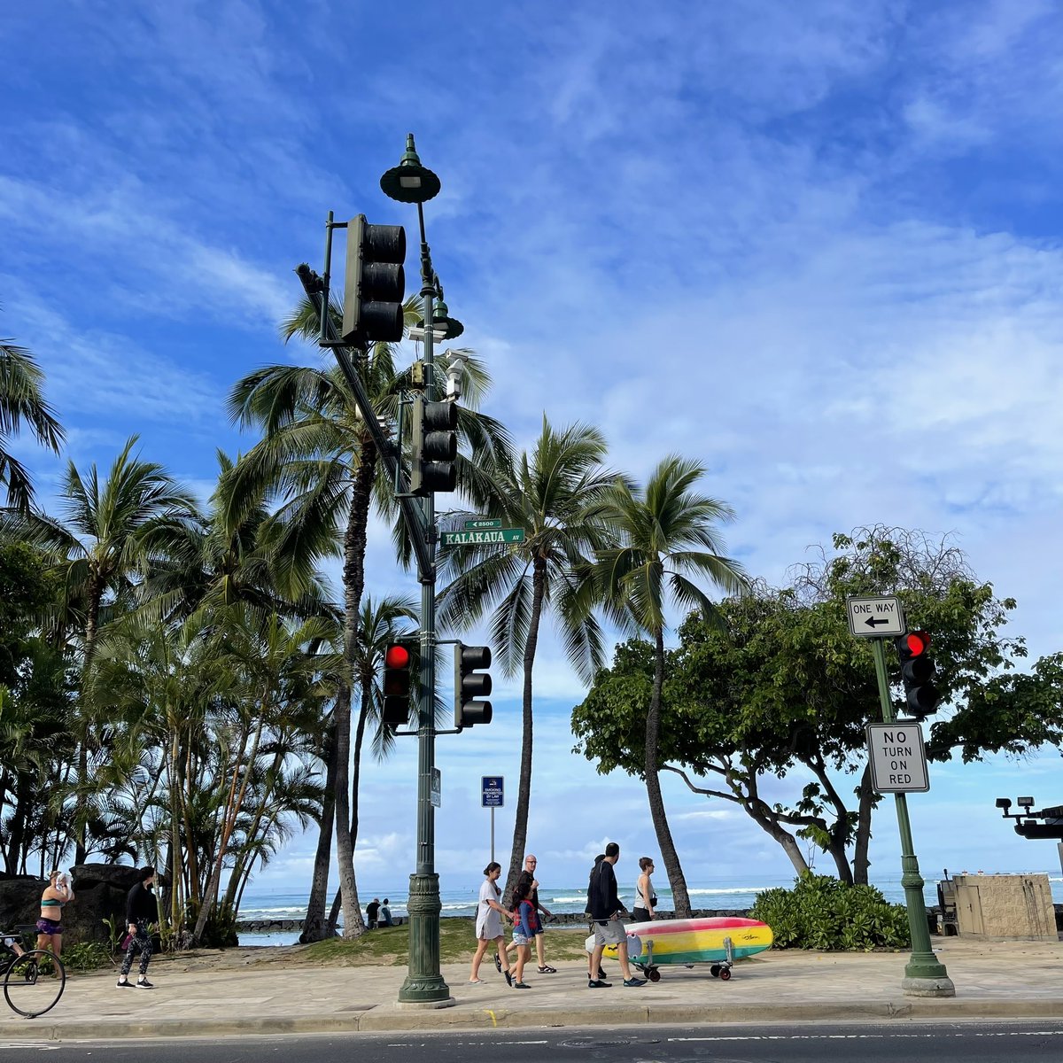 MihoRiddle's tweet photo. ハワイからおはよう☀🌴🌺🌈🏖

#aloha 
#Waikiki
#朝のハワイ
#海が青い　
#空
#ALOHA
#ハワイ
#朝
#ホノルル
#ワイキキ
#感謝
#ありがとう
 #hawaii
 #waikiki
#bigmahalohonolulu https://t.co/qH8tNkoFc6