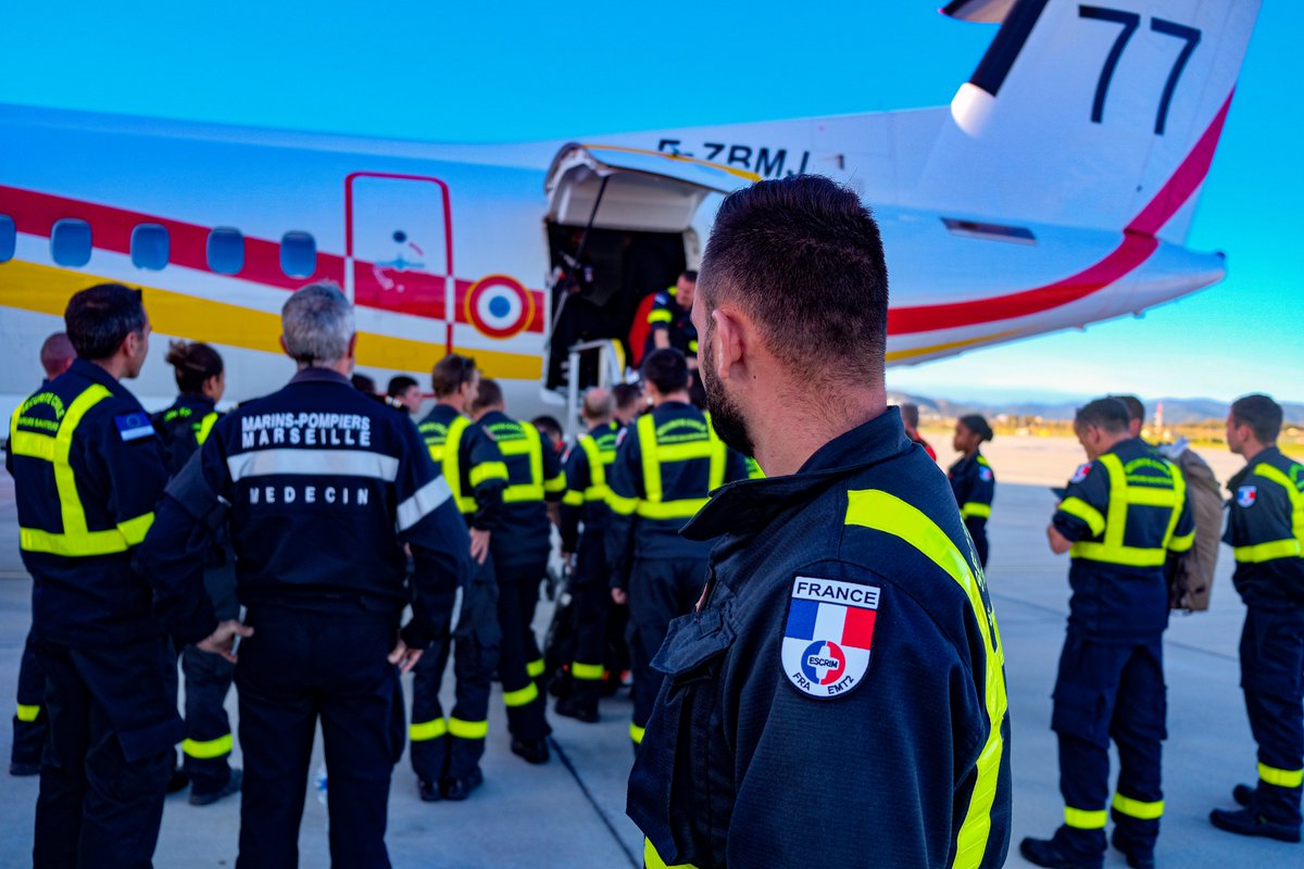 🏥Après 26 jours d'engagement aux côtés de la population turque 🇹🇷 sinistrée, les 87 sapeurs-pompiers et sapeurs-sauveteurs mobilisés avec l'#ESCRIM, l'hôpital de campagne de la Sécurité civile, sont de retour en France 🇫🇷.