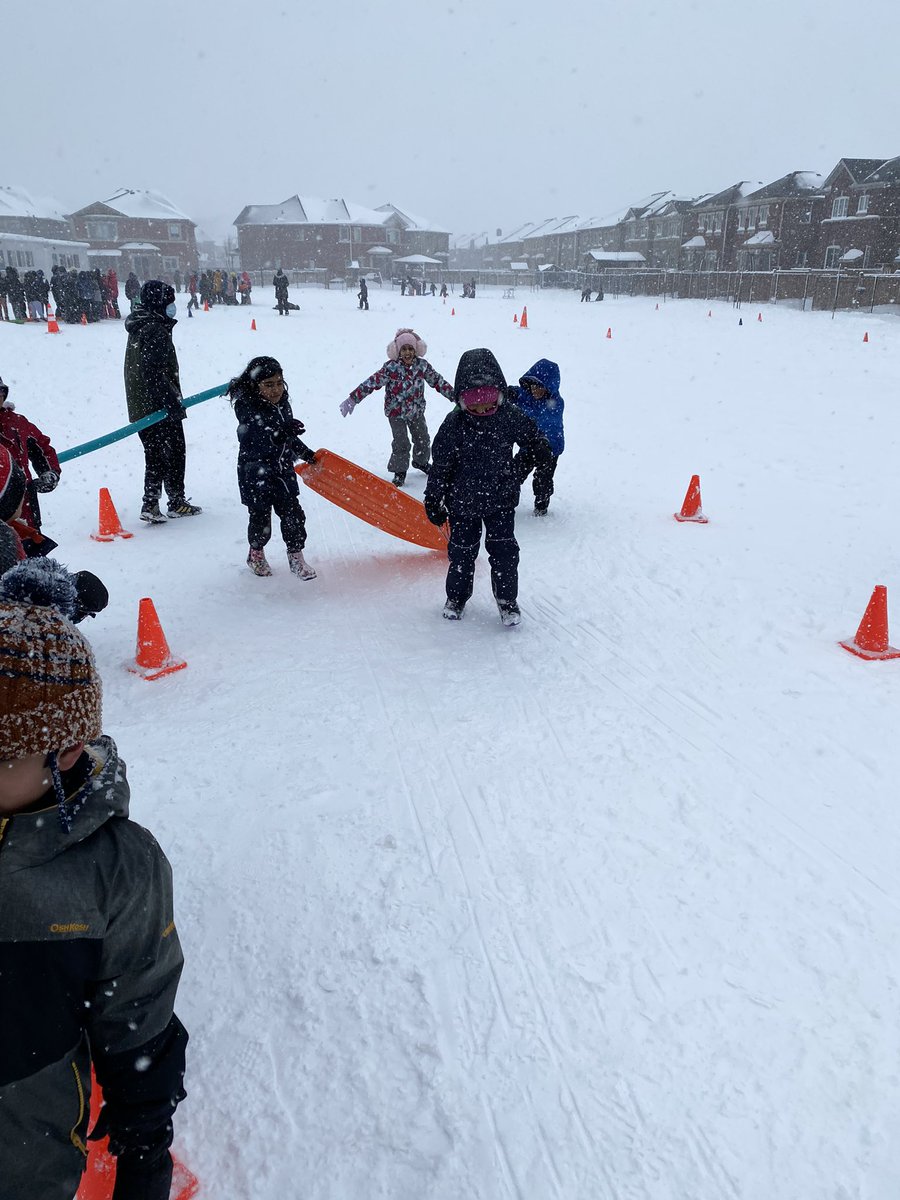 Carnaval chez Desmond 2023! The snow didn’t stop all the fun had by 2-3! Thank you to all the Grade 6 leaders they did an amazing job! <a href="/DesmondHDSB/">Viola Desmond Public School</a>
