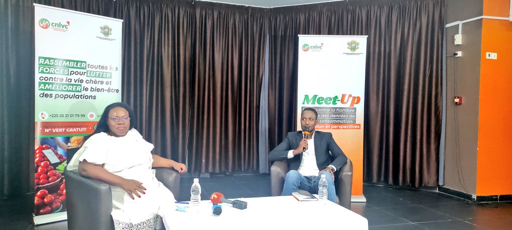Nous sommes au Meet-up du Conseil National de la Lutte Contre la Vie Chère qui a pour objectif de nous présenter les initiatives en vue de lutter contre la vie chère.
Dr Ranie Didice Bah Kone Secrétaire exécutive du CNLVC nous fait sa présentation.

#MeetUpCNLVC #CIV225