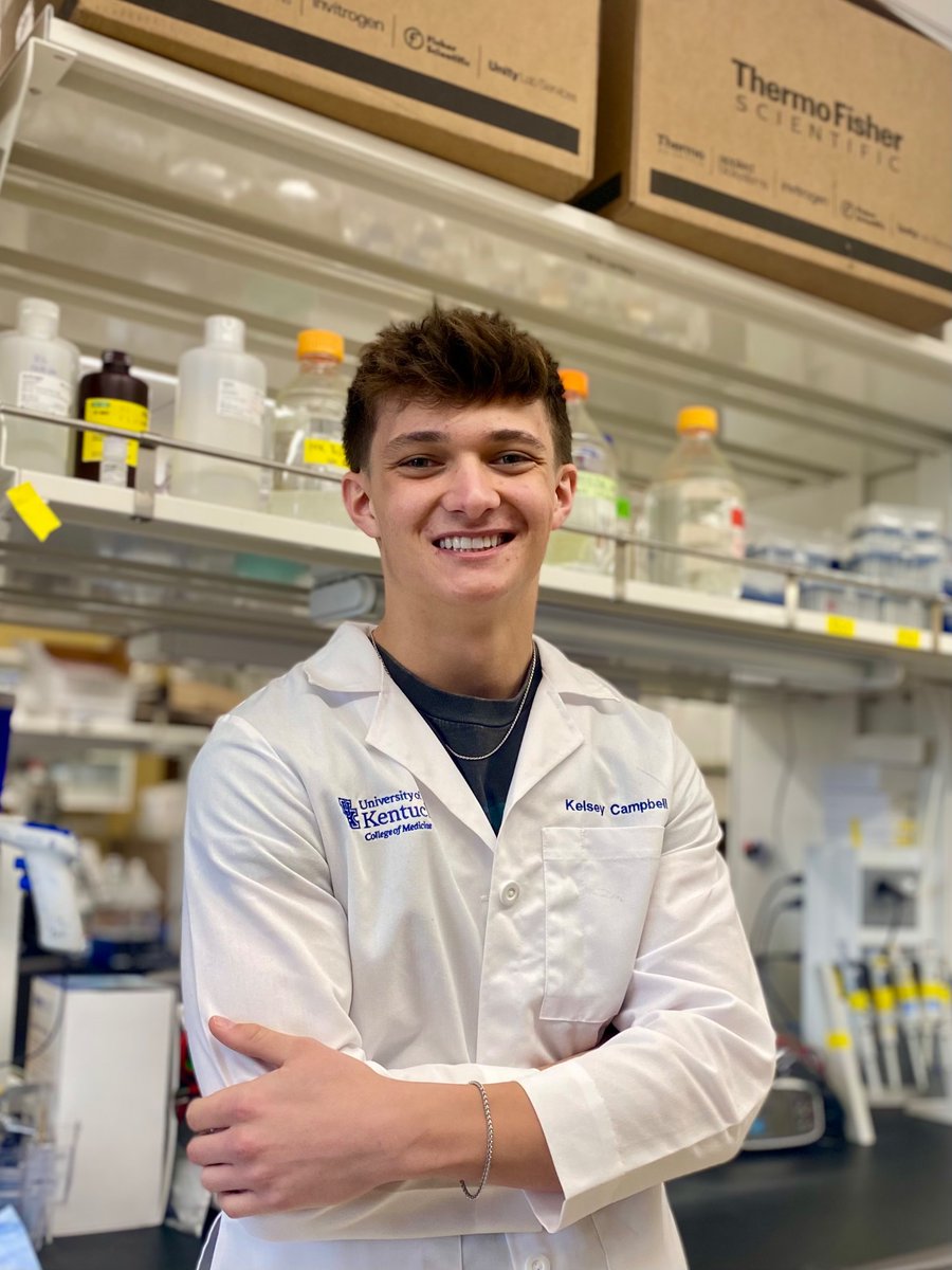 DanLeeLab's tweet photo. James is not only our most accomplished undergrad at western blots, he’s also a new Gaines fellow! Congrats James! https://t.co/WSpmUnhU6S