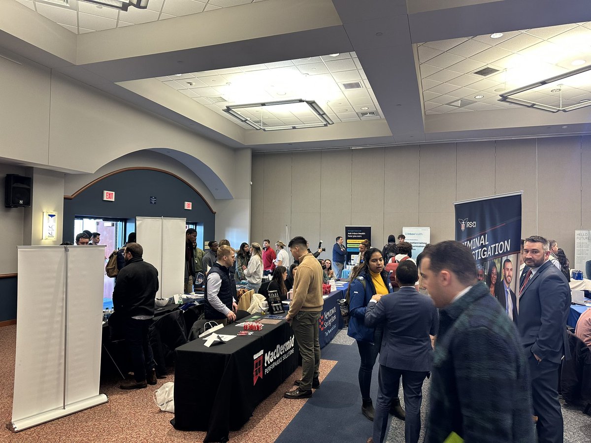A huge thank you to @SCSU for hosting an incredible career fair! 

We were thrilled to meet so many ambitious students, and tell them about all the opportunities #Connecticut has to offer!

#connecticut #ct #college #highereducation #career #campuslife #graduates #ctvibe