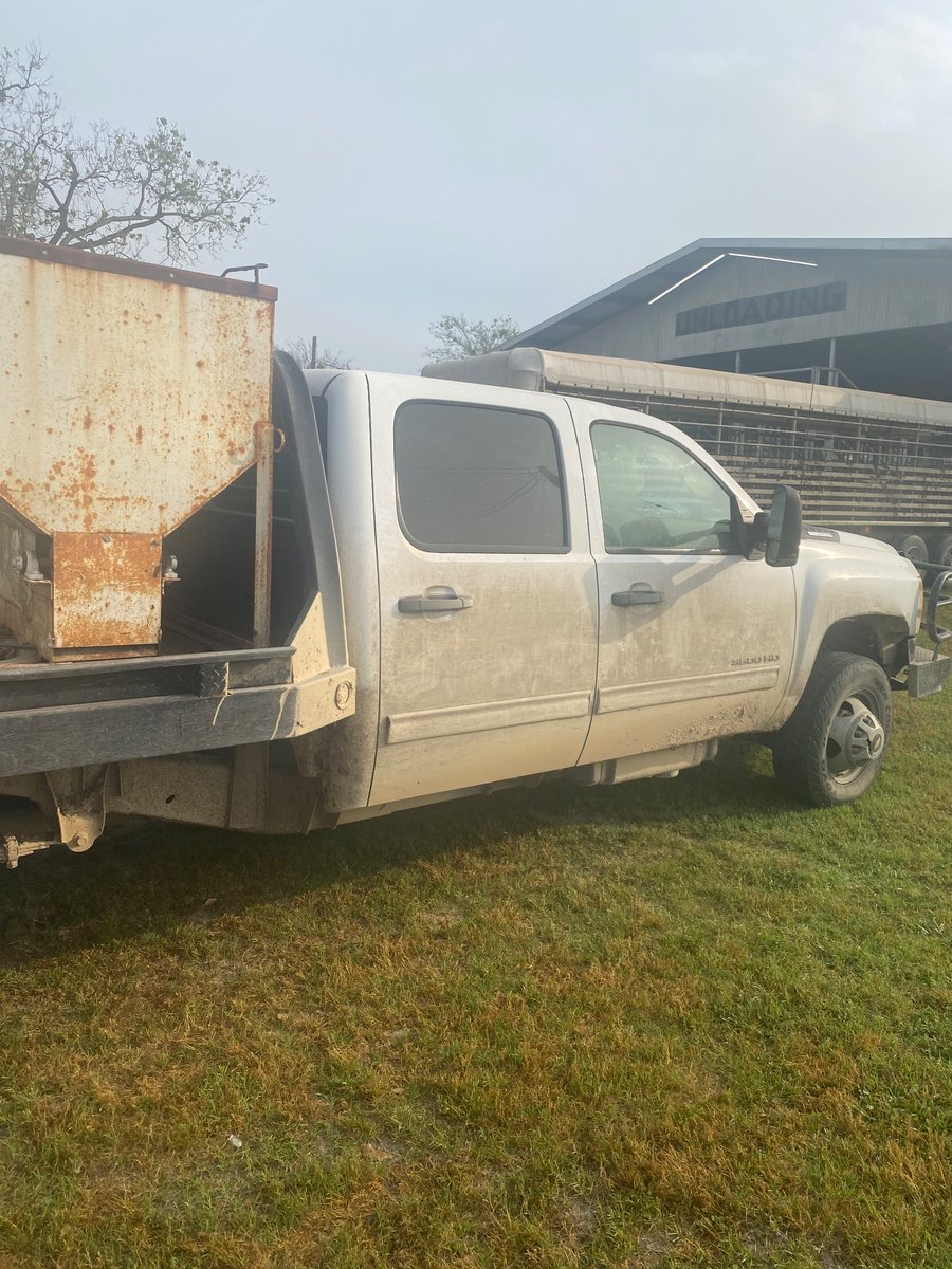 Madillac_'s tweet photo. My chariot to work this morning 
#nodiesel #expiredregistration #sketchytires #coltspecial https://t.co/7Lwu4gRkDL