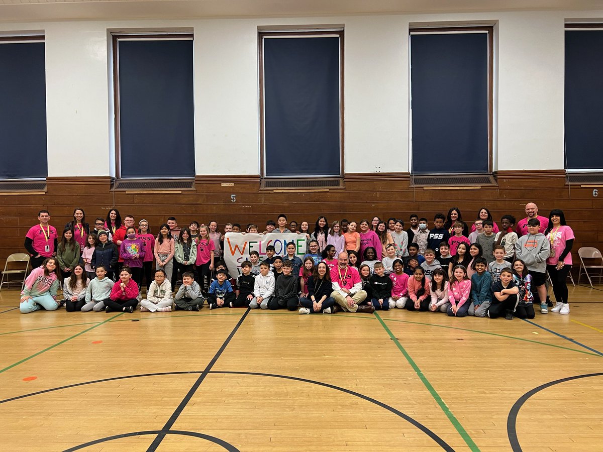 We loved meeting author <a href="/susanverde/">Susan Verde</a>! Thank you for making reading fun and for teaching us about self-love and mindfulness💖📚 <a href="/polk_street/">Polk Street School</a> #wearefranklinsquare