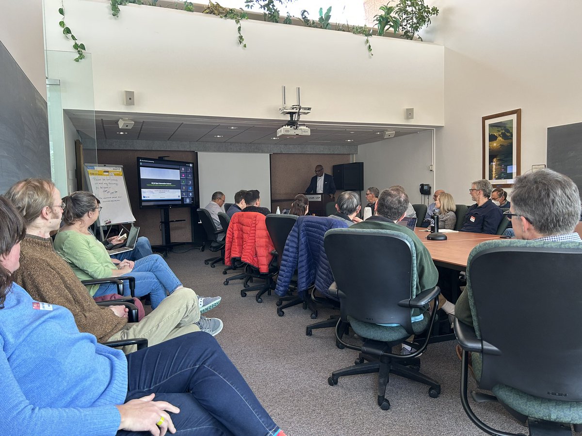 swmcintosh's tweet photo. Gathering at the @NCAR_Science #MesaLab to discuss pathways that advance coordination of science across NCAR’s labs! https://t.co/kvpbKJShEi