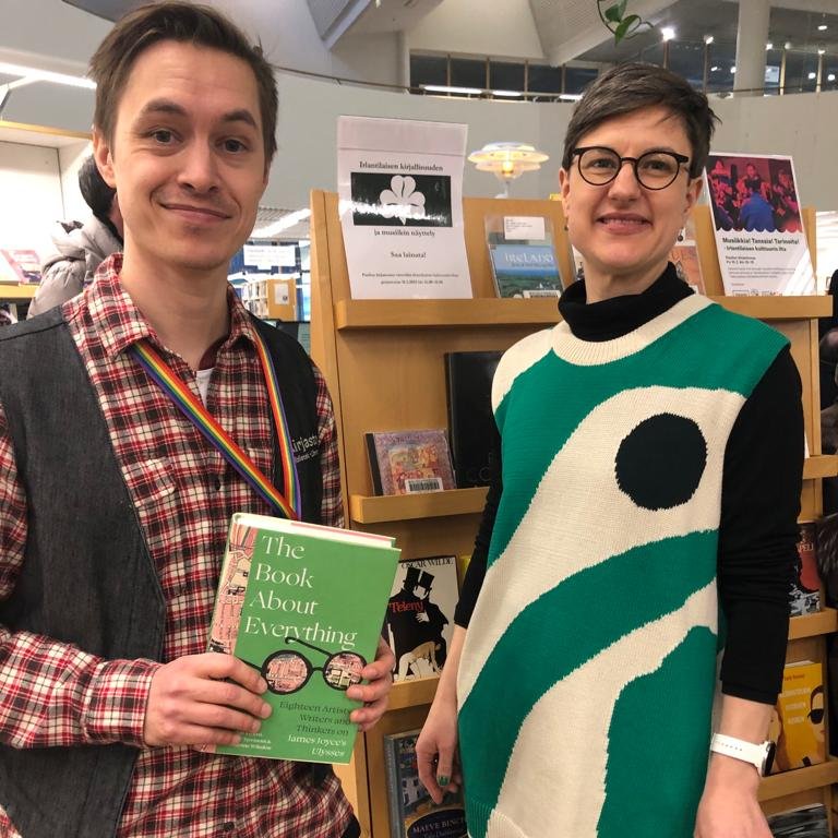 Kick start to #StPatricksDay celebrations in Helsinki. Wonderful 🇮🇪 cultural evening with tunes, stories, dancing and a selection of Irish 📚 Thank you to <a href="/Pasilankirjasto/">Pasilan kirjasto</a> for organizing 💚🤍🧡
