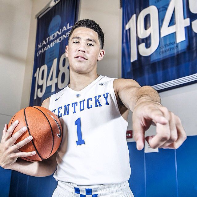 BookerBrasil1's tweet photo. Thread sobre carreira universitária do devin booker https://t.co/QN0juyxade