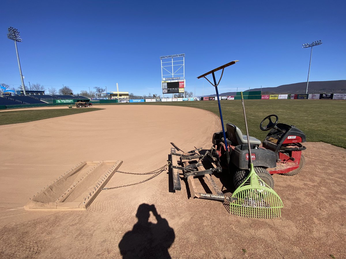 Nick Lyons tweet media