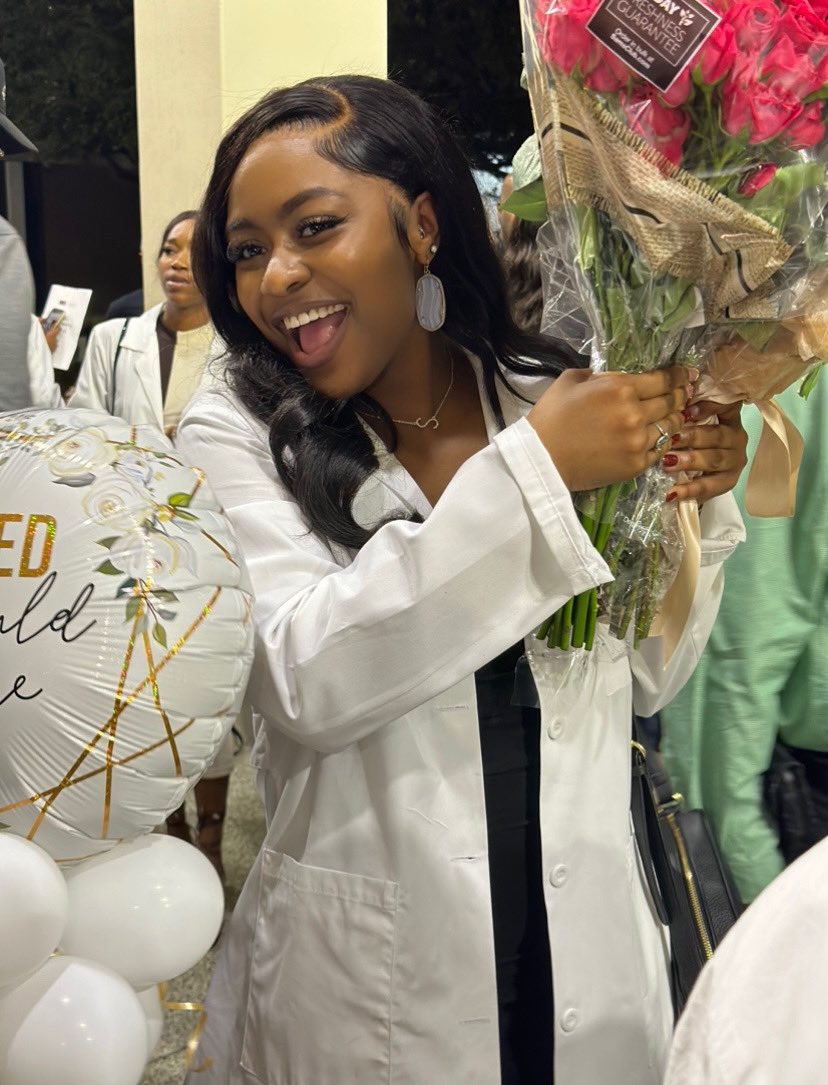 I got my white coat yesterday, no big deal 👩🏾‍⚕️😊💉💊 #blackgirlwhitecoat