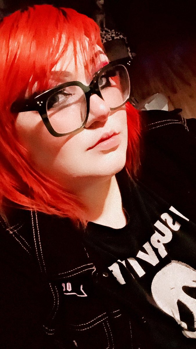 manic_toaster's tweet photo. Oh yeah , I've lost about 30 pounds since I last updated a pic on here. 💕 https://t.co/5Em4toReXA