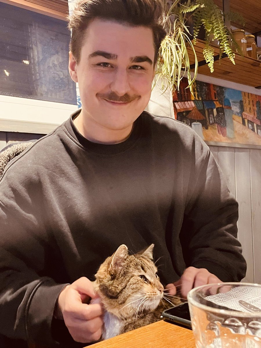 Thank you for all the love and support on „Stars” ✨ you made my week! The track is doing surprisingly well for a self release, all thanks to u ❤️ Already working on a release for the next month, buckle up! 🚀