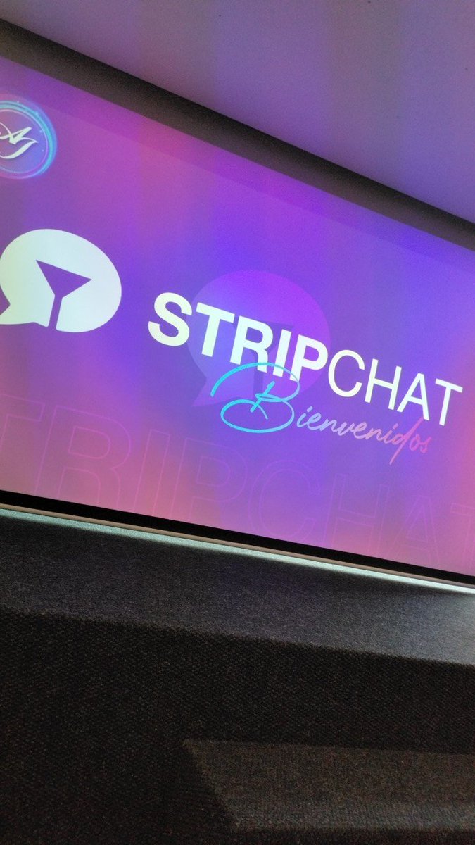 kiki_x_model's tweet photo. En Capacitación con @stripchat  @camdilland @theweblabco @cadillandstudio @CadillandS @AJStudiosCo https://t.co/5FhVpuJTUz