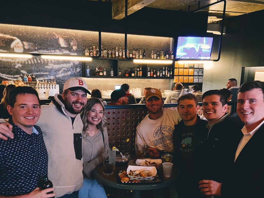 parlorokc's tweet photo. Join us for Happy Hour from 2-6pm and 10pm-Close for drink specials on tap beer and cocktails + select wine and bubbly!

#ParlorVibes #EatOKC #DrinkOKC  #OKCnightlife #Cocktails #mixology https://t.co/F5OW49SPyA